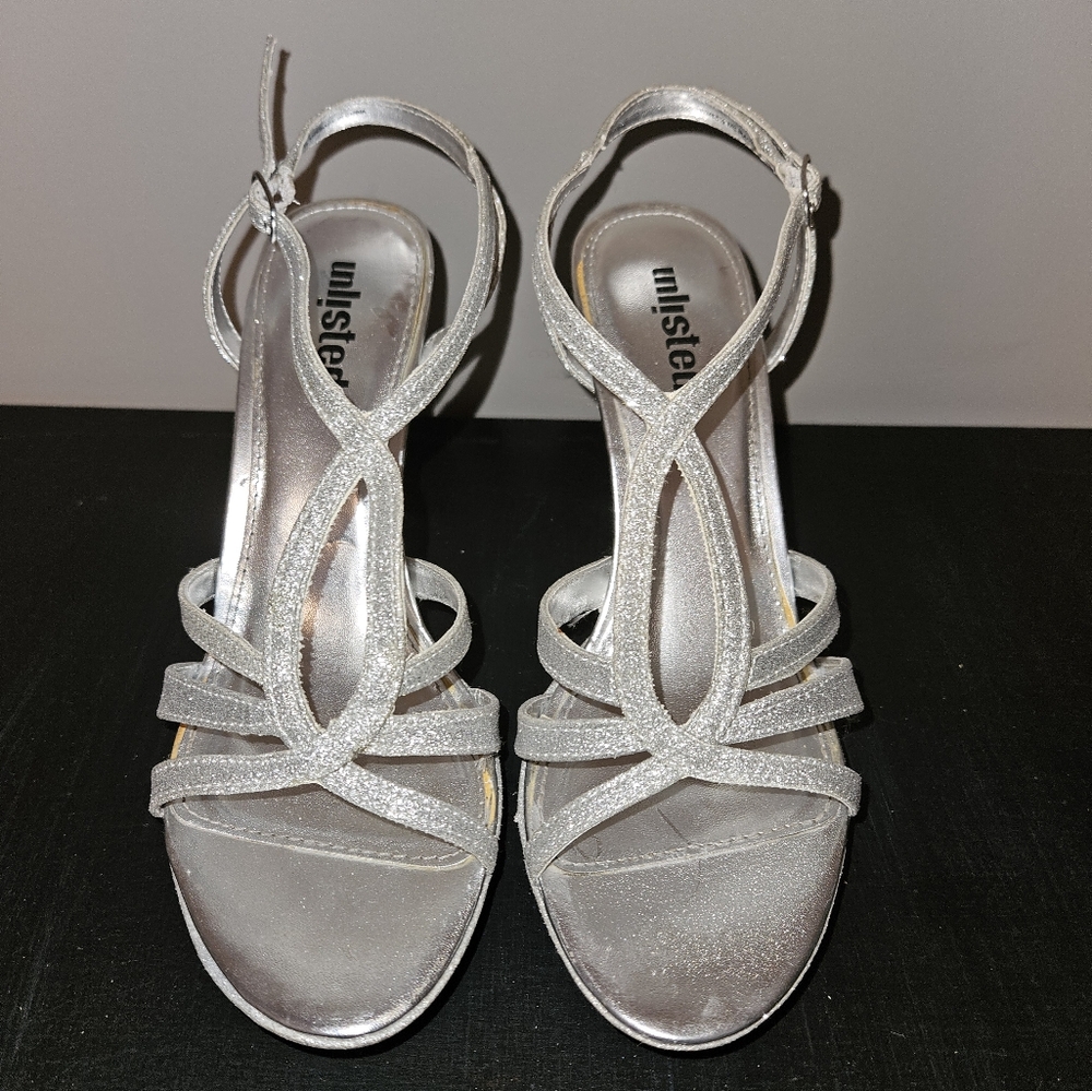 Sparkly silver platform heels UNLISTED brand